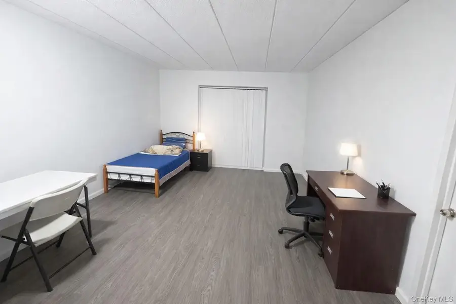 143-50 Barclay Avenue #4th FL, Flushing, NY 11355 - Image #2