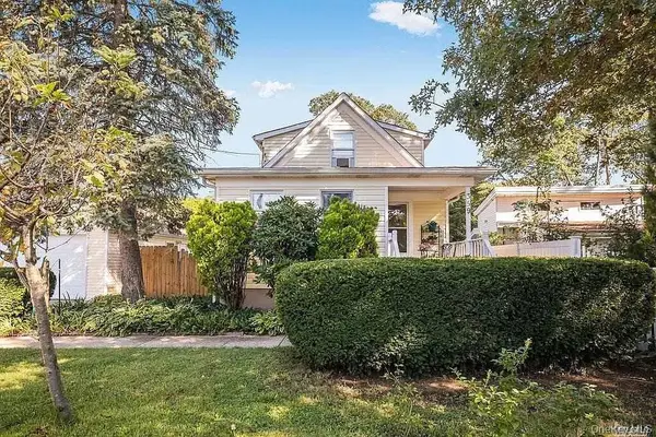 359 Erlanger Boulevard, North Babylon, NY 11703