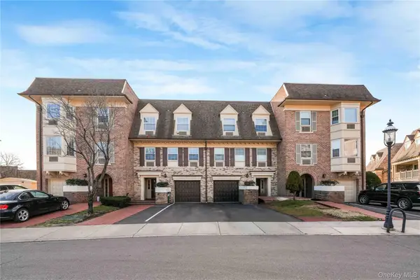 1324 Robin Lane #1195, Bayside, NY 11360