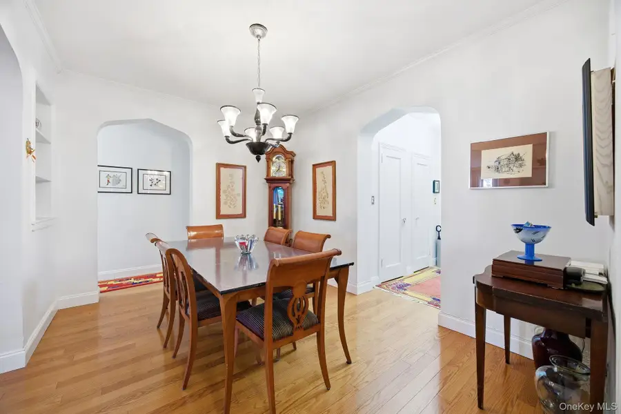 12416 84th Road #2E, Kew Gardens, NY 11415 - Image #3