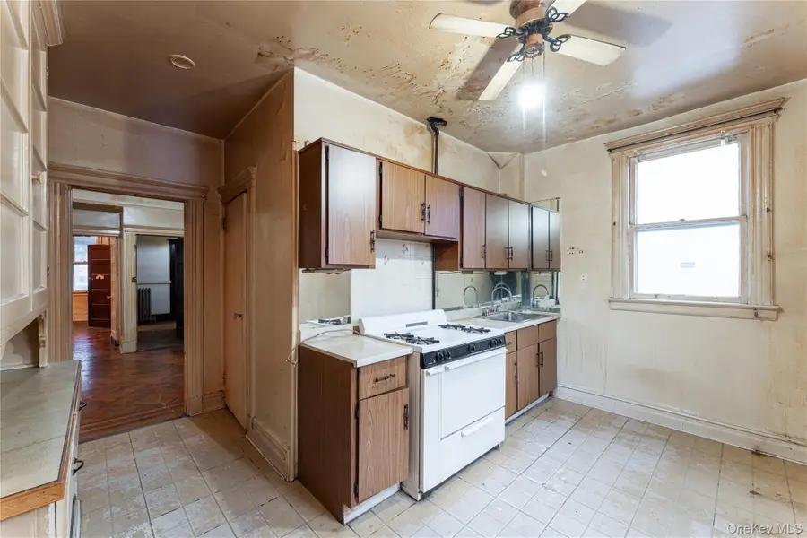 9235 51st Avenue, Elmhurst, NY 11373 - Image #3