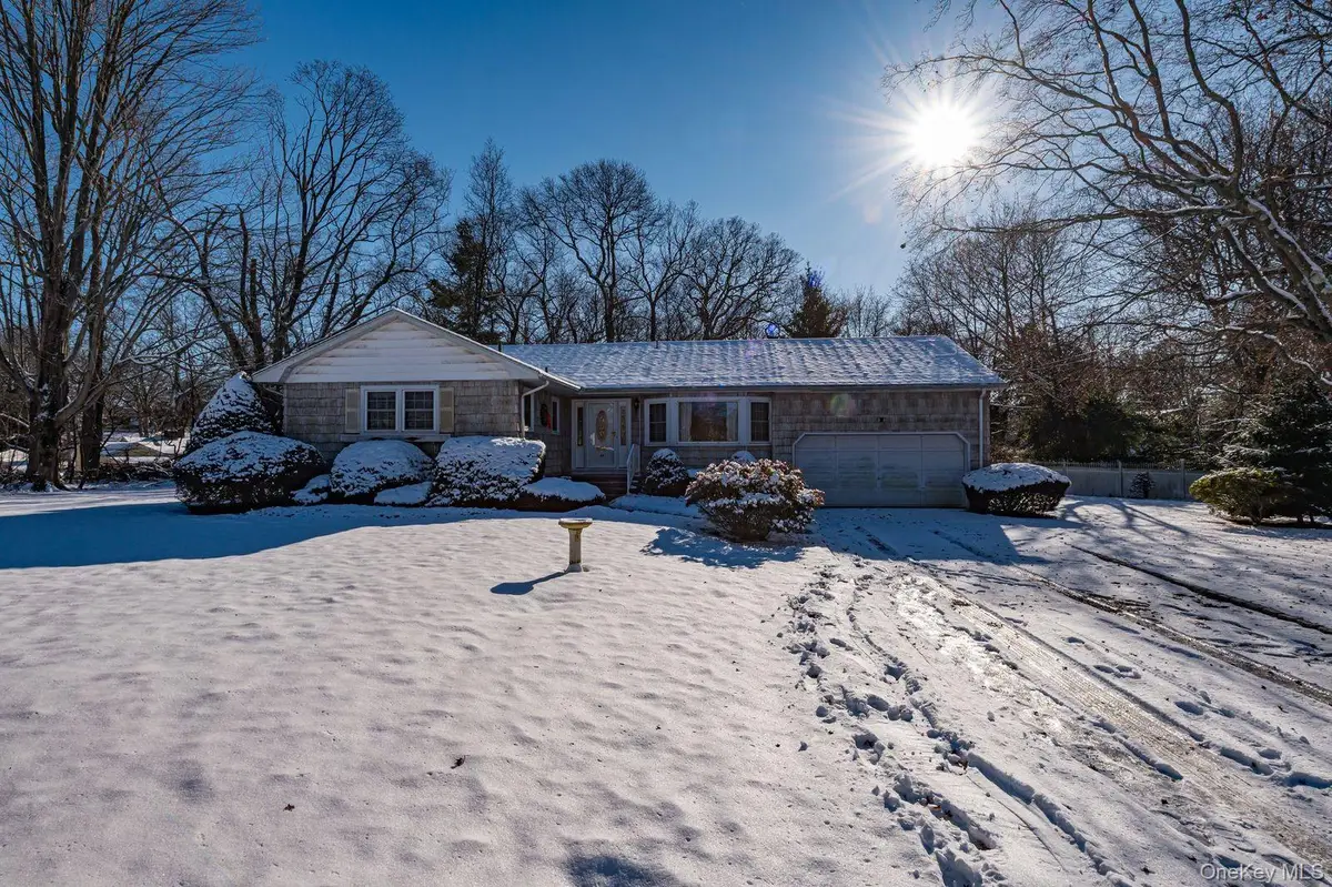 46 Crestwood Drive, Huntington Station, NY 11746 - Image #1