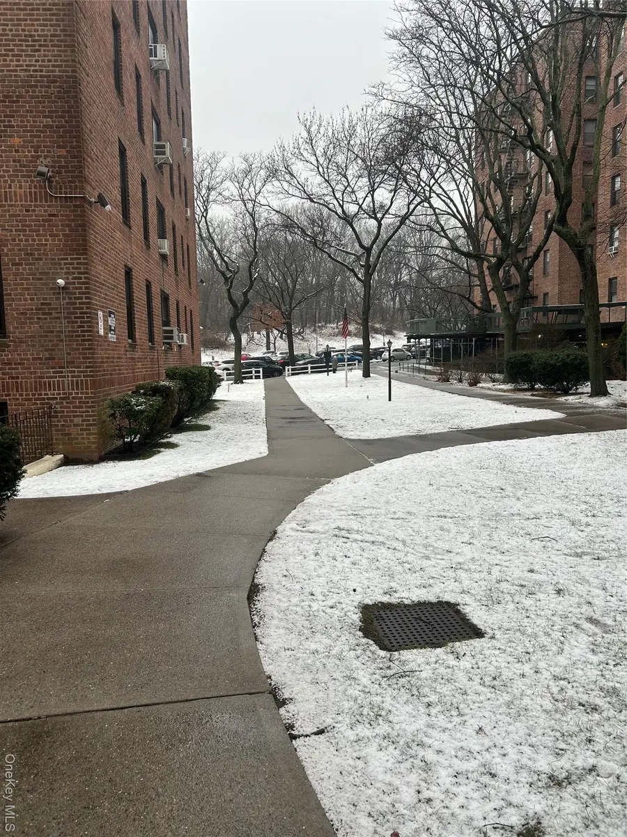 83-85 Woodhaven Boulevard #3M, Woodhaven, NY 11421 - Image #3