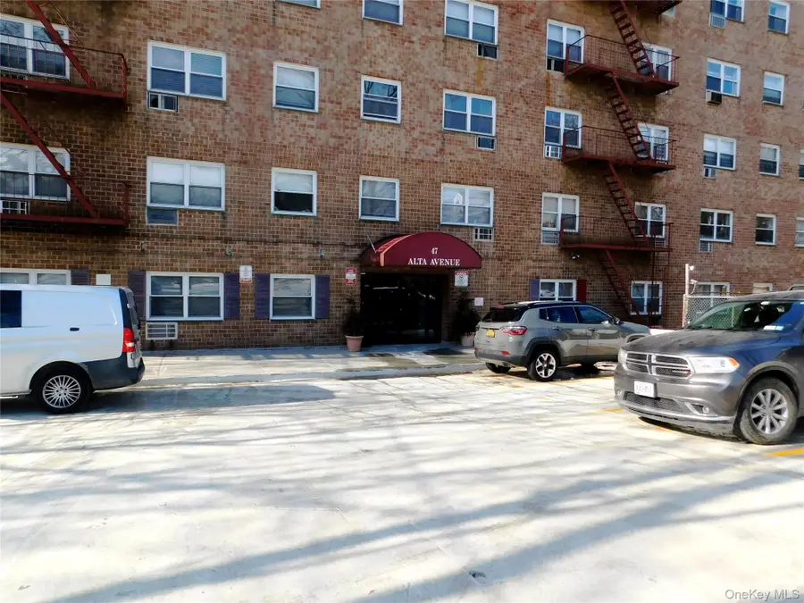 47 Alta Avenue #5A, Yonkers, NY 10705 - Image #2