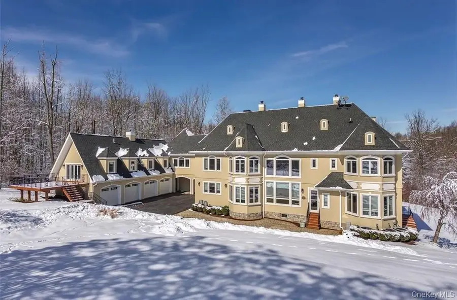 35 Balmoral Court, Harriman, NY 10926 - Image #2