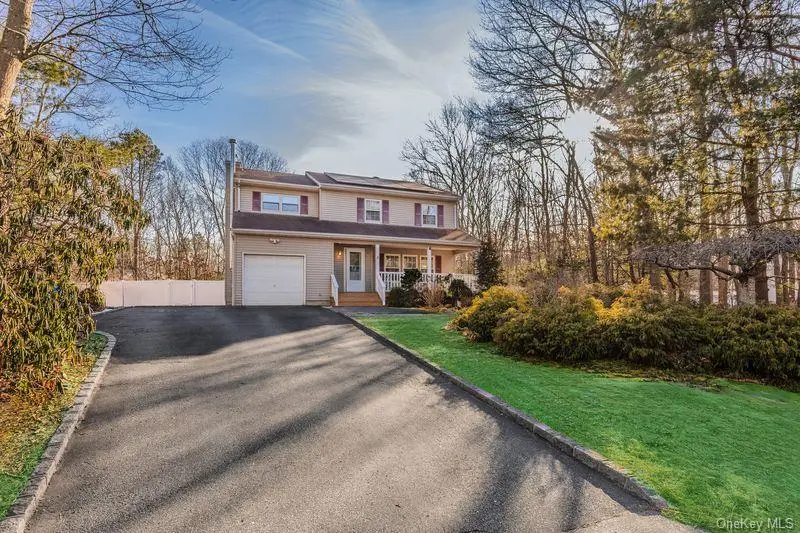 4 Sheila Court, Manorville, NY 11949 - Image #2