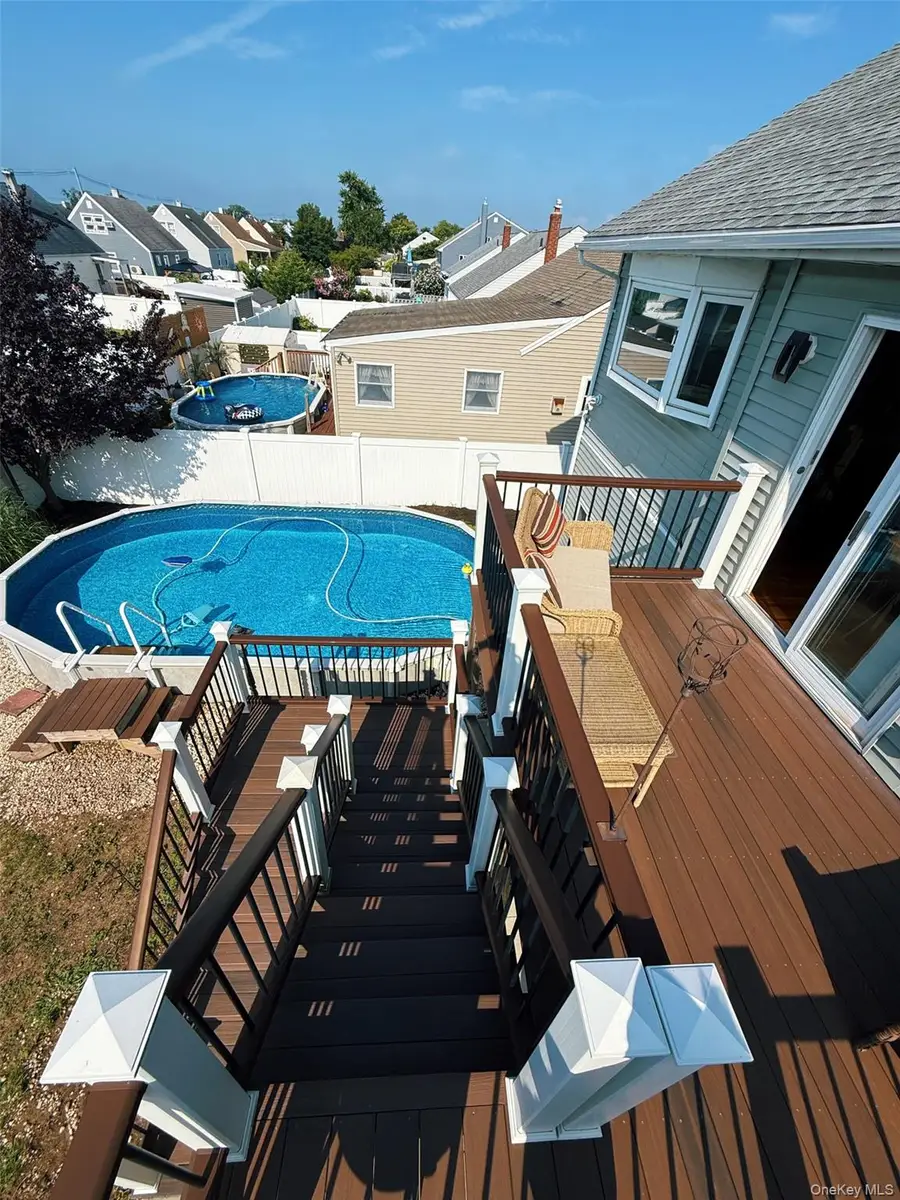 22 Wilshire Court, Freeport, NY 11520 - Image #3