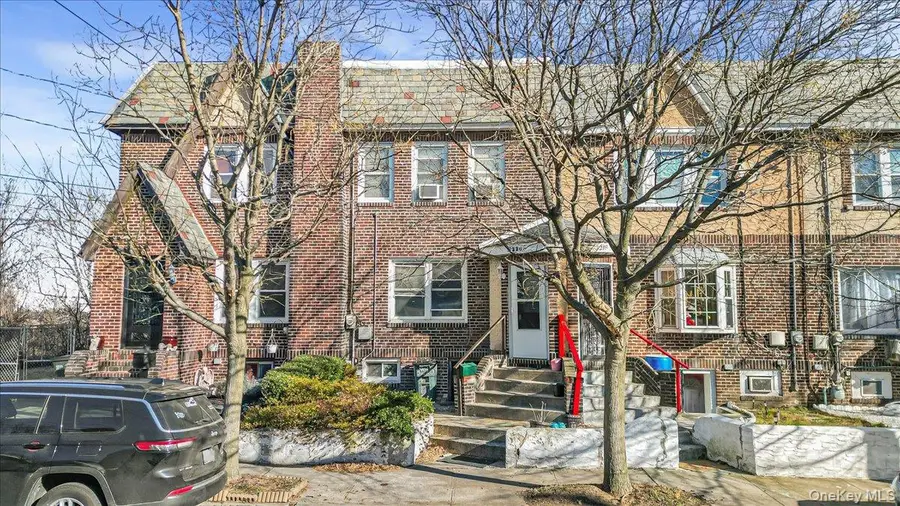 3220 Bayswater Court, Far Rockaway, NY 11691 - Image #3