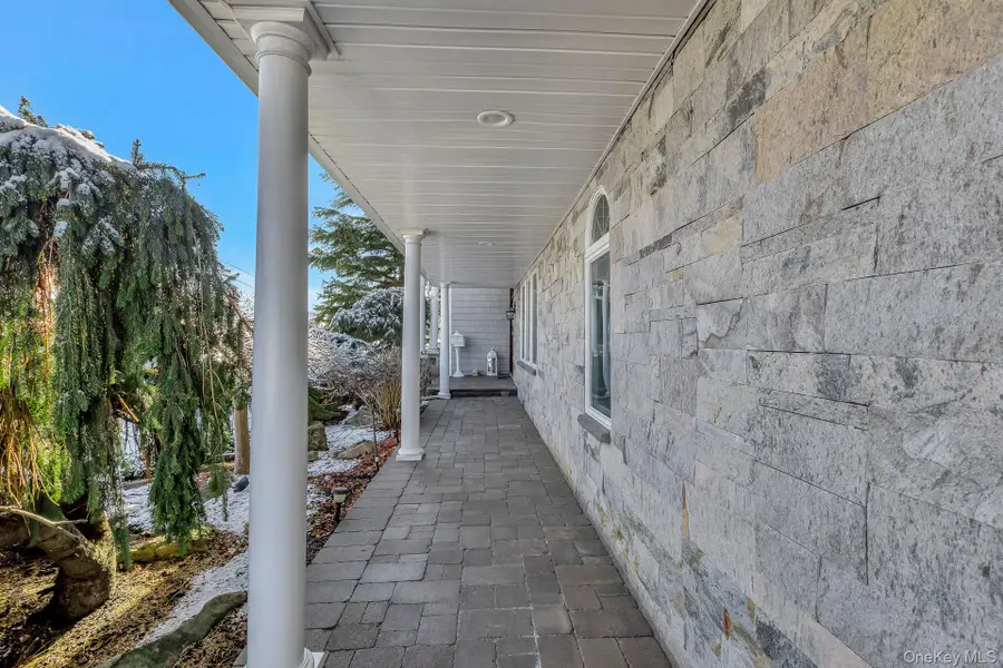 110 Thornwood Road, Massapequa Park, NY 11762 - #2