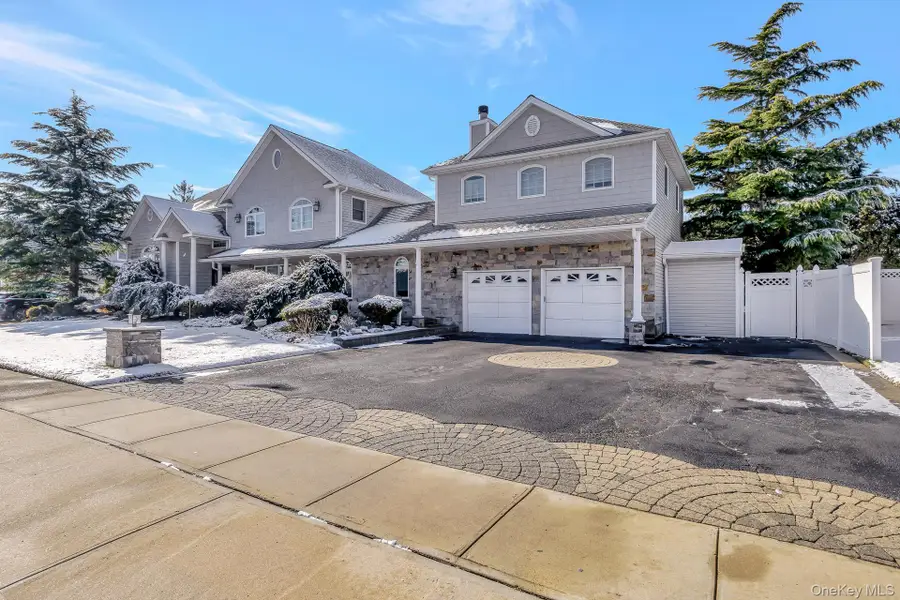 110 Thornwood Road, Massapequa Park, NY 11762 - #3