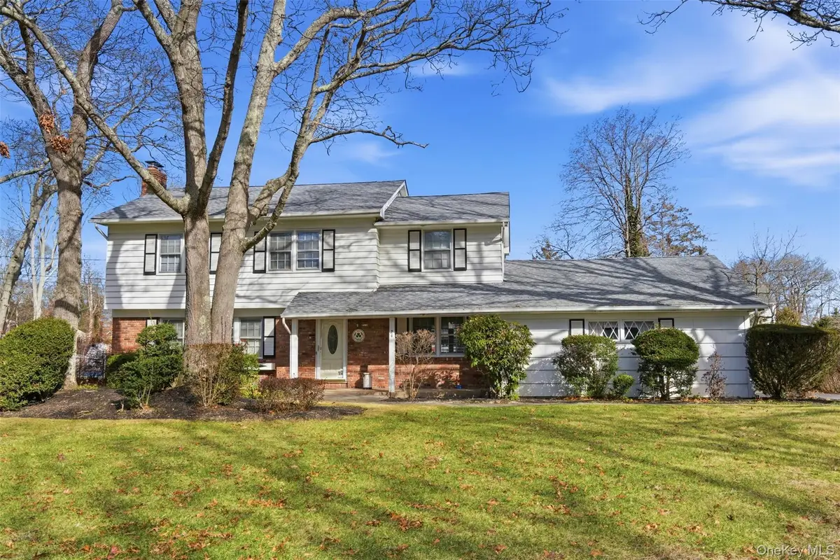 24 Birchwood Drive, Great River, NY 11739 - Image #1