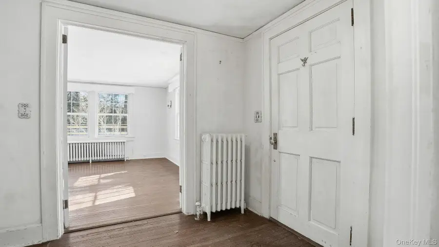 256 E Main Street, Westhampton Beach, NY 11978 - #3