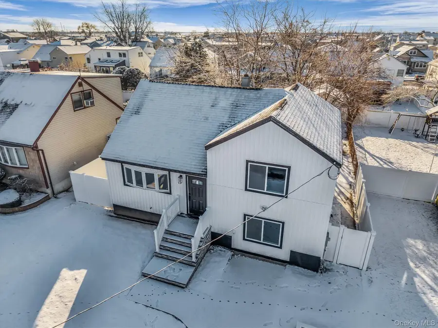 39 Layton Street, Freeport, NY 11520 - Image #2