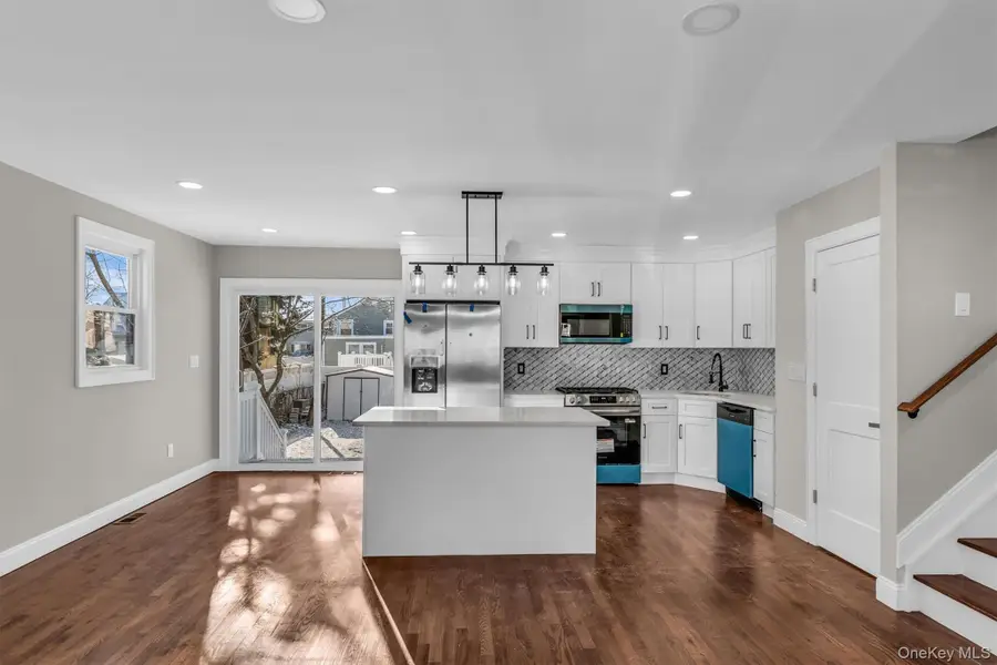 39 Layton Street, Freeport, NY 11520 - Image #3