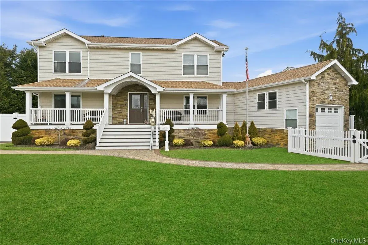3 Neptune Place, Massapequa, NY 11758 - Image #1