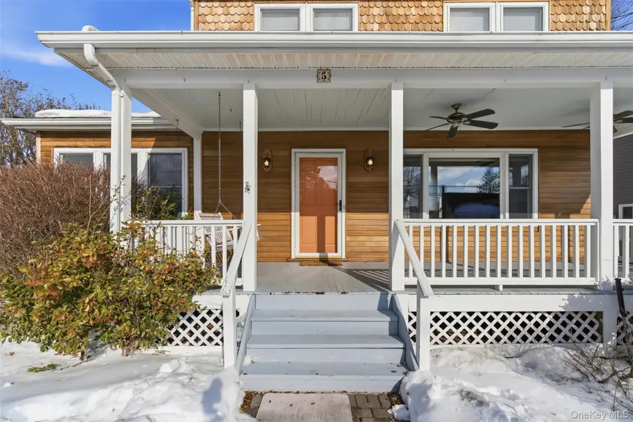 5 Fenwick Street, Greenlawn, NY 11740 - #3