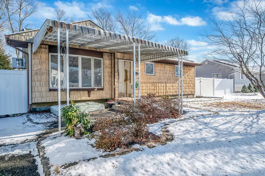 2711 Connecticut Avenue, Medford, NY 11763 - Image #2