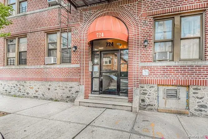 724 E 216 Street #2C, Bronx, NY 10467 - Image #2
