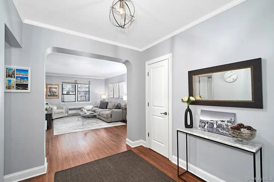 142 Garth Road #2M, Scarsdale, NY 10583 - Image #2