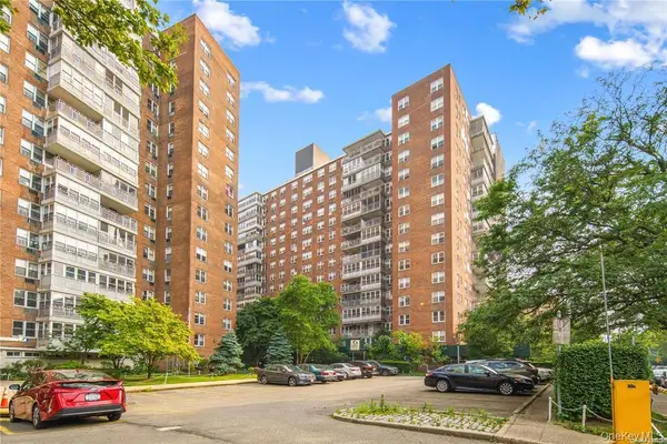 138-10 Franklin Avenue #2L, Flushing, NY 11355