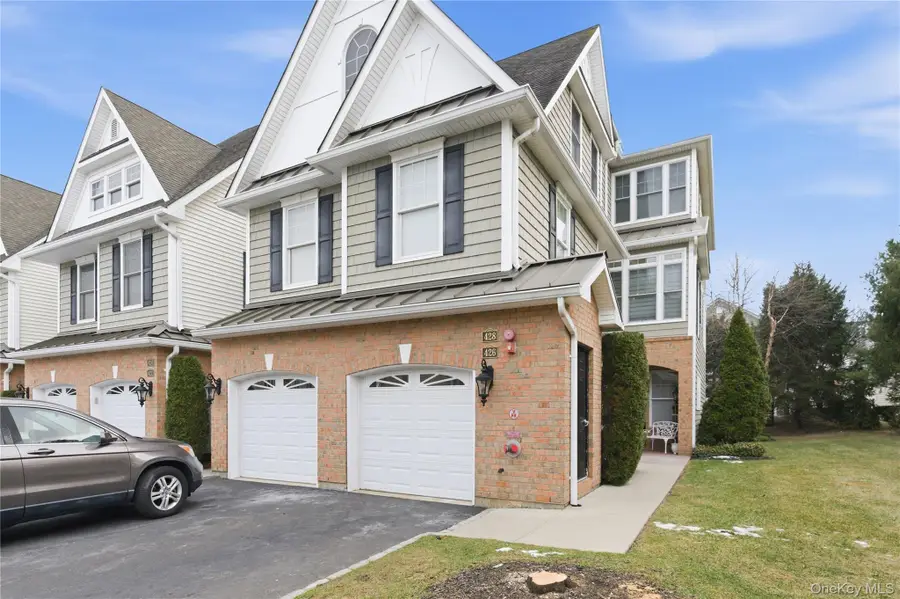 428 Trotting Lane #428, Westbury, NY 11590 - Image #2