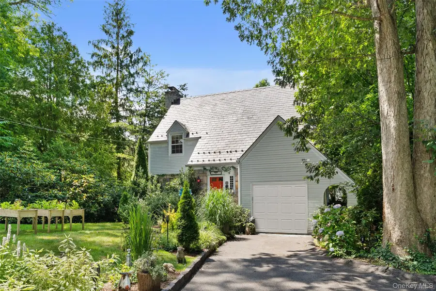 5 Coralyn Road, Scarsdale, NY 10583 - Image #3