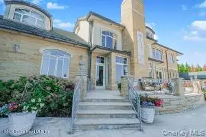 50 Wakefield, Staten Island, NY 10312