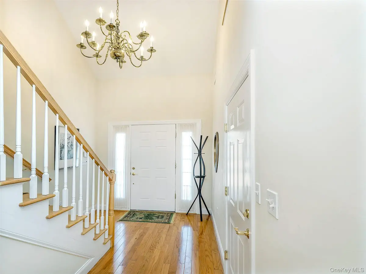 229 Miro Place #422, Port Washington, NY 11050 - Image #1