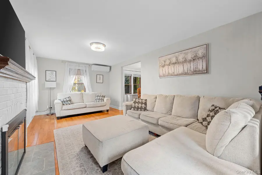 42 Driving Park Avenue, Lynbrook, NY 11563 - Image #2