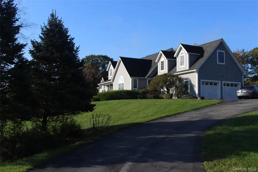 12 Neveles Pride Court, Pine Bush, NY 12566 - #2