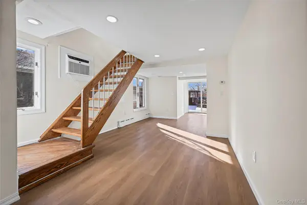 130 Gordon Place, Freeport, NY 11520