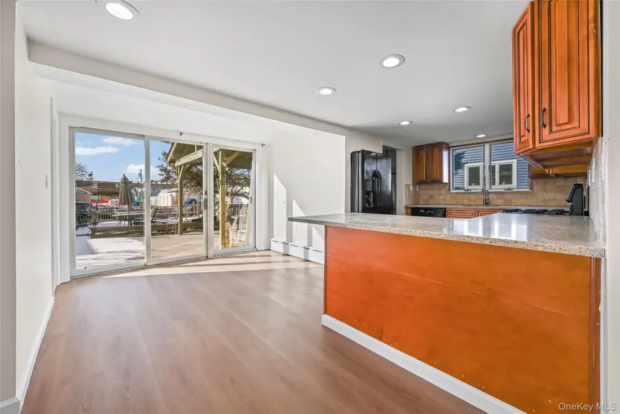 130 Gordon Place, Freeport, NY 11520 - Image #3