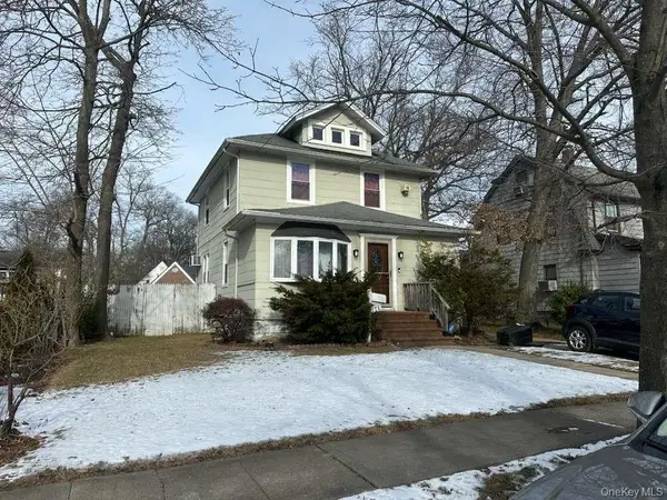 176 Evans Avenue, Freeport, NY 11520