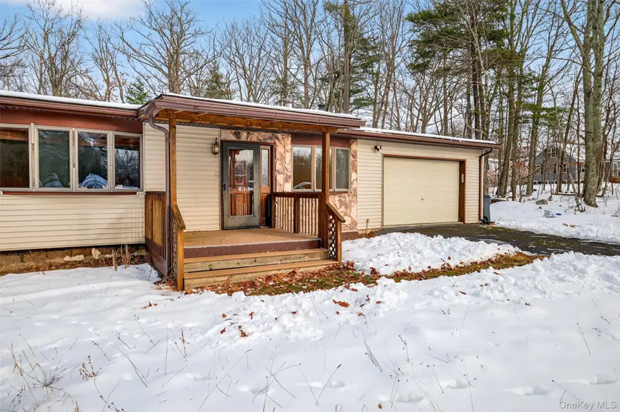 1073 Indian Springs Road, Pine Bush, NY 12566 - Image #2