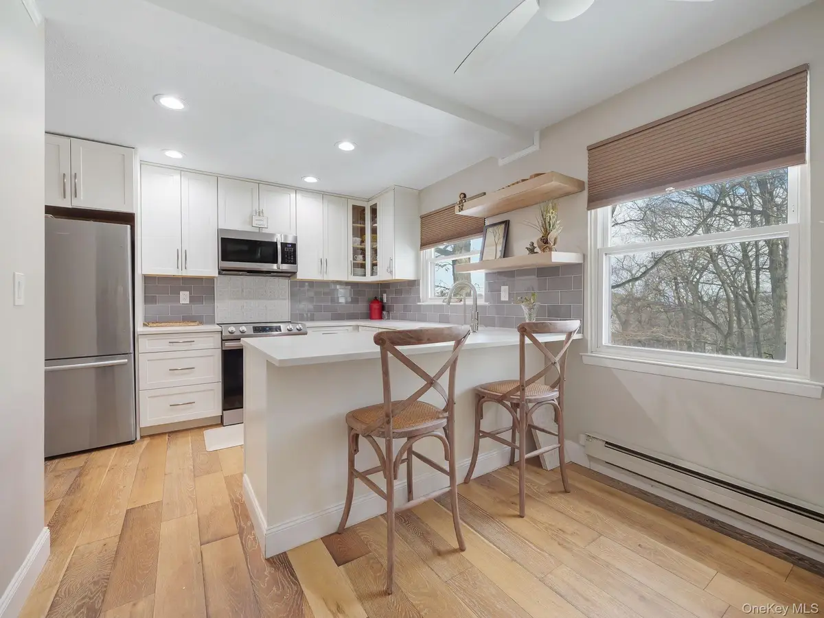 552 Sierra Vista Lane, Valley Cottage, NY 10989 - #1