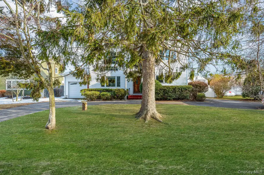 53 Hewitt Boulevard, Center Moriches, NY 11934 - Image #3