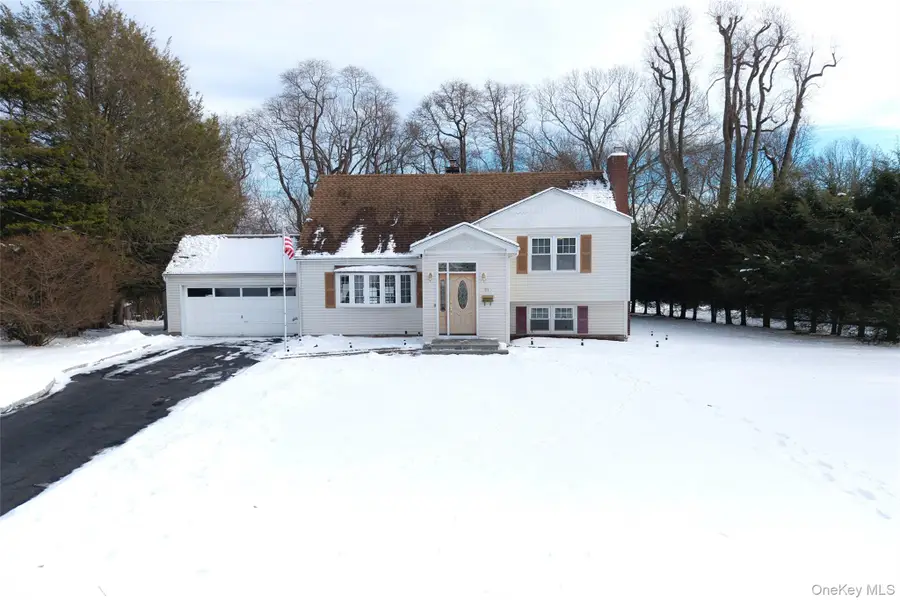 41 Foxhill Road, Valhalla, NY 10595 - Image #2