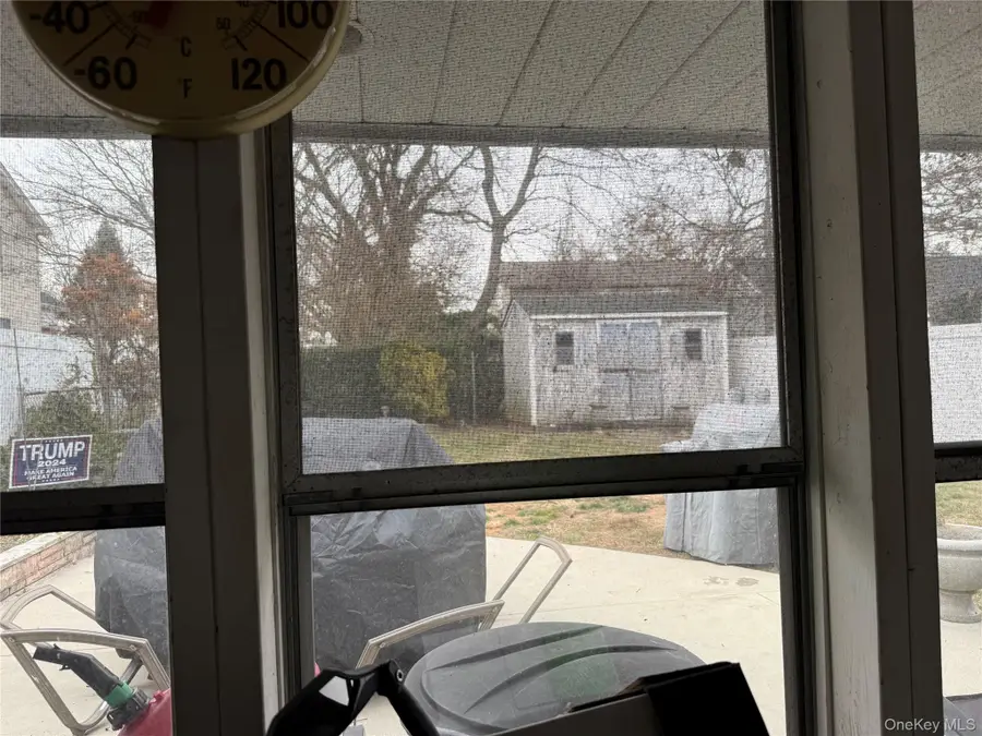 609 Hempstead Gardens Drive, West Hempstead, NY 11552 - Image #2