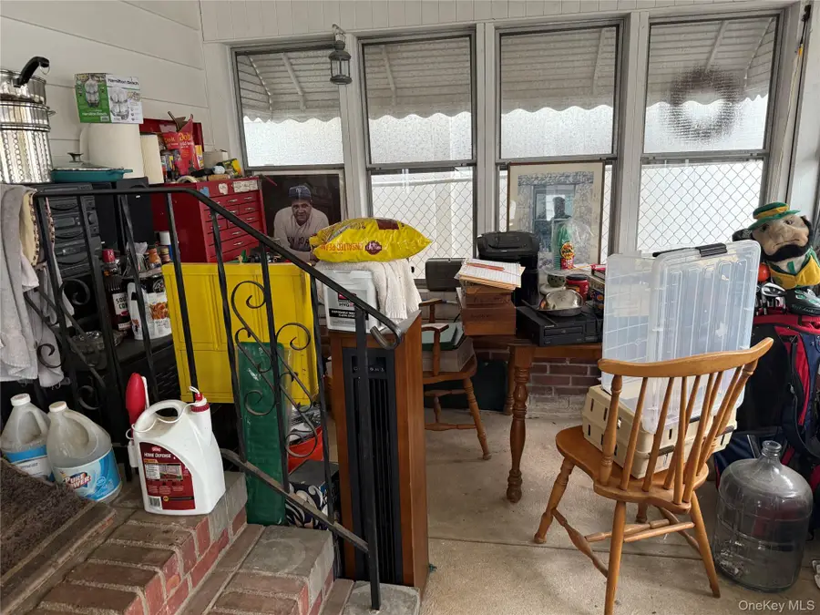 609 Hempstead Gardens Drive, West Hempstead, NY 11552 - Image #3