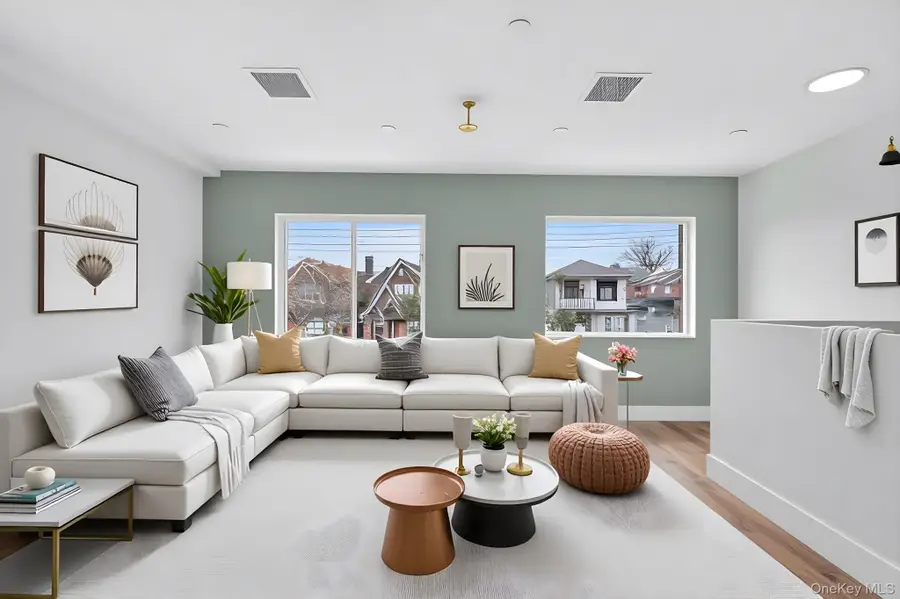 2215 Seymour Avenue, Bronx, NY 10469 - Image #2