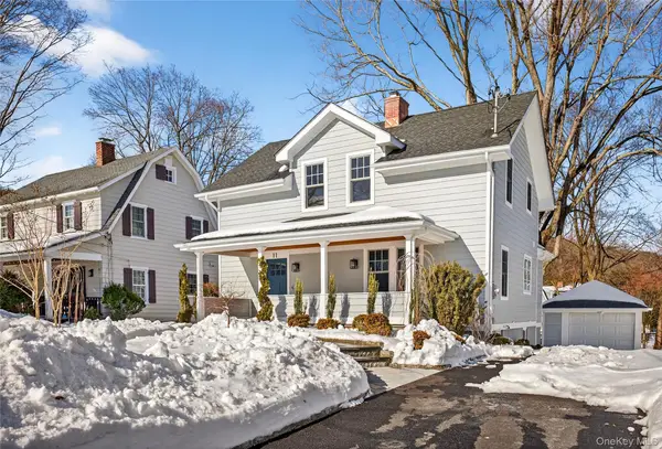 11 Roselle Avenue, Pleasantville, NY 10570