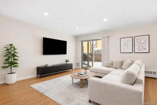 18 Granada Crescent #13, White Plains, NY 10603