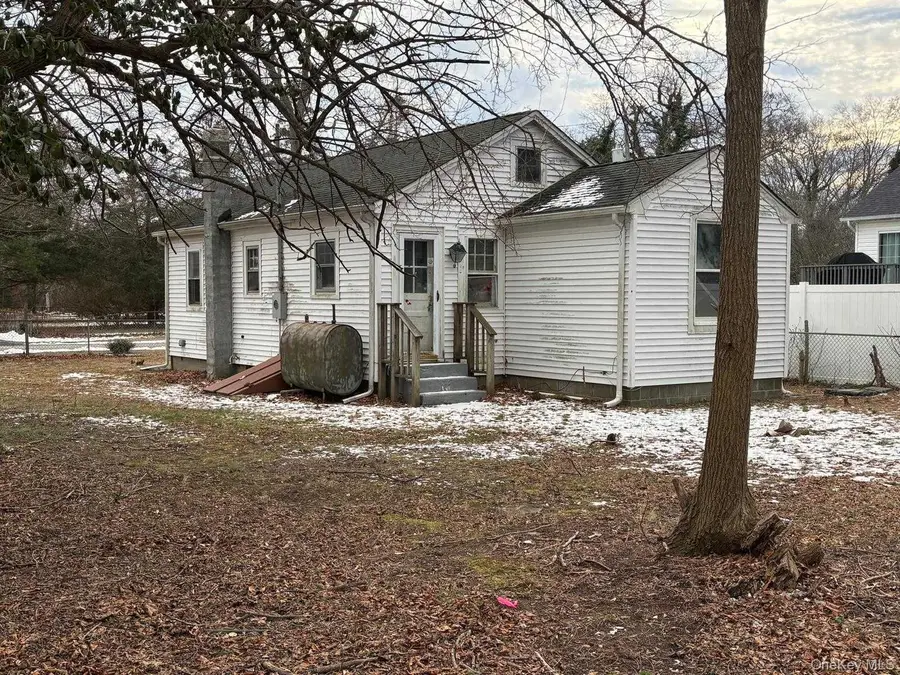 19 Lacrosse Road, Mastic Beach, NY 11951 - Image #2