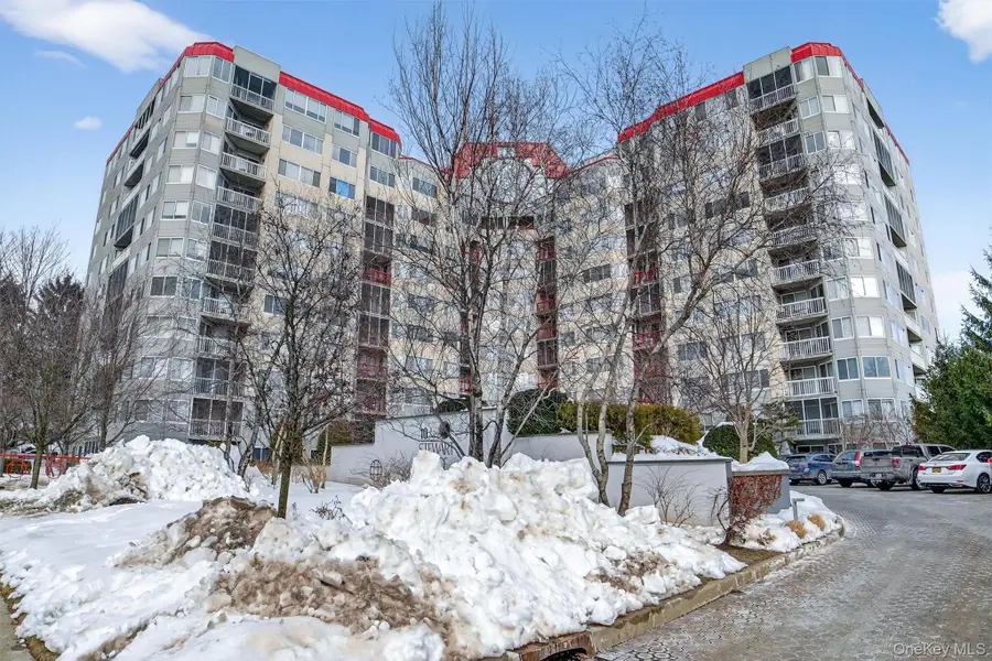 10 Stewart Place #4BE, White Plains, NY 10603 - Image #2