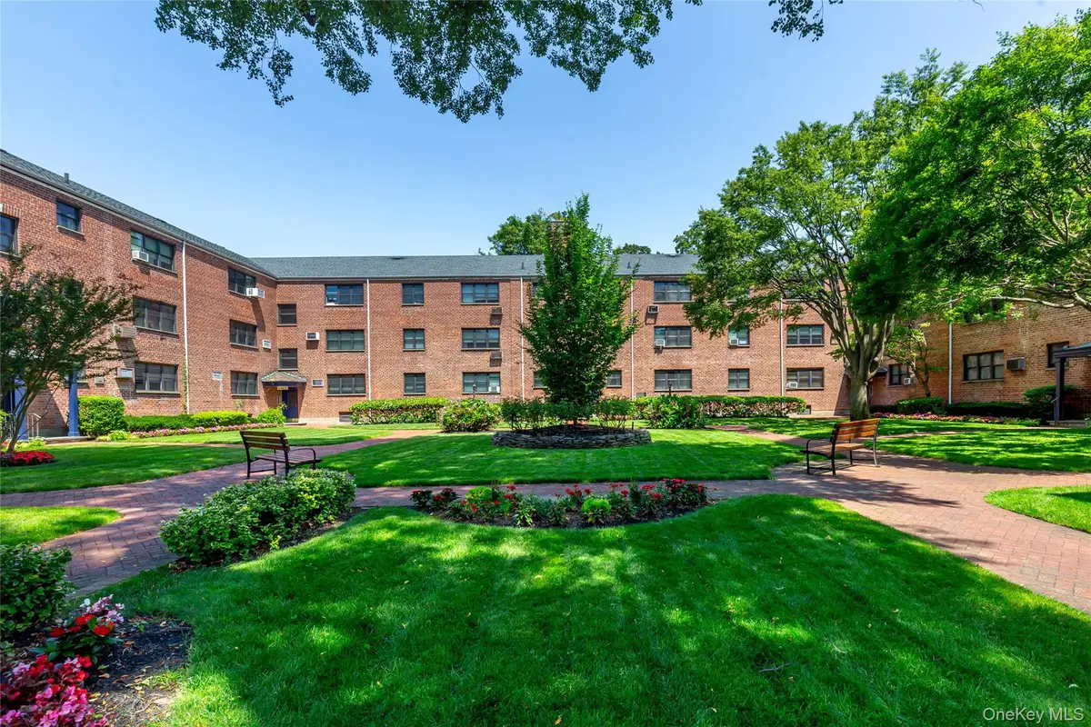 15 Beach Roads #3A, Great Neck, NY 11023 - Image #1