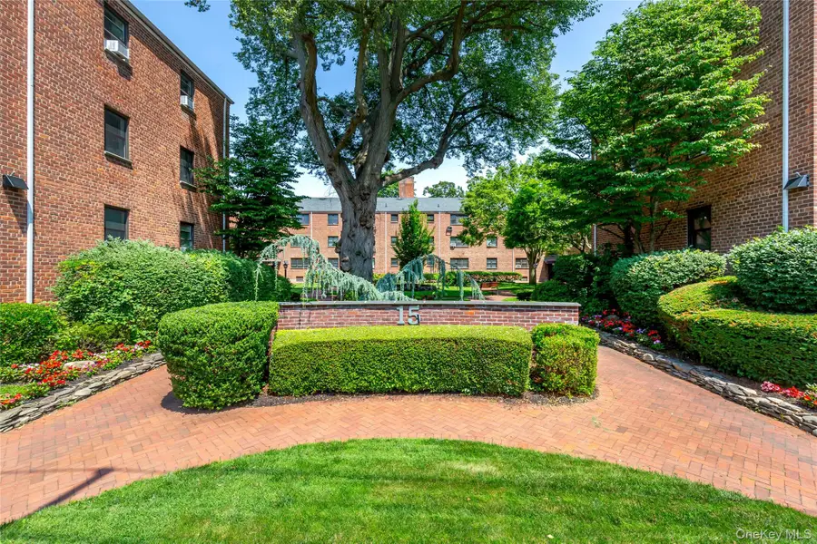 15 Beach Roads #3A, Great Neck, NY 11023 - Image #2