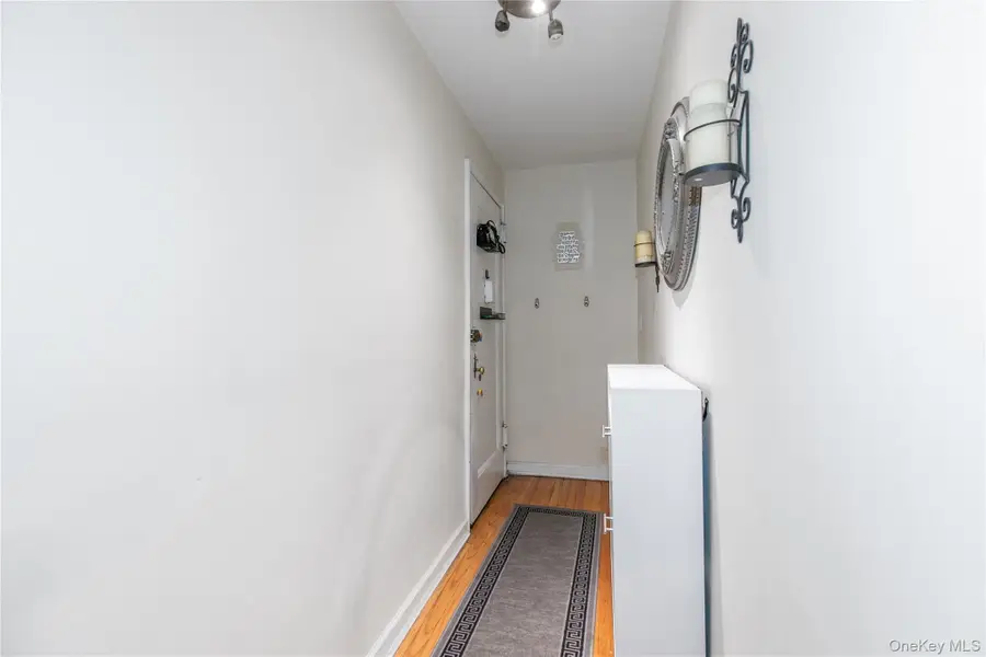 15 Beach Roads #3A, Great Neck, NY 11023 - Image #3