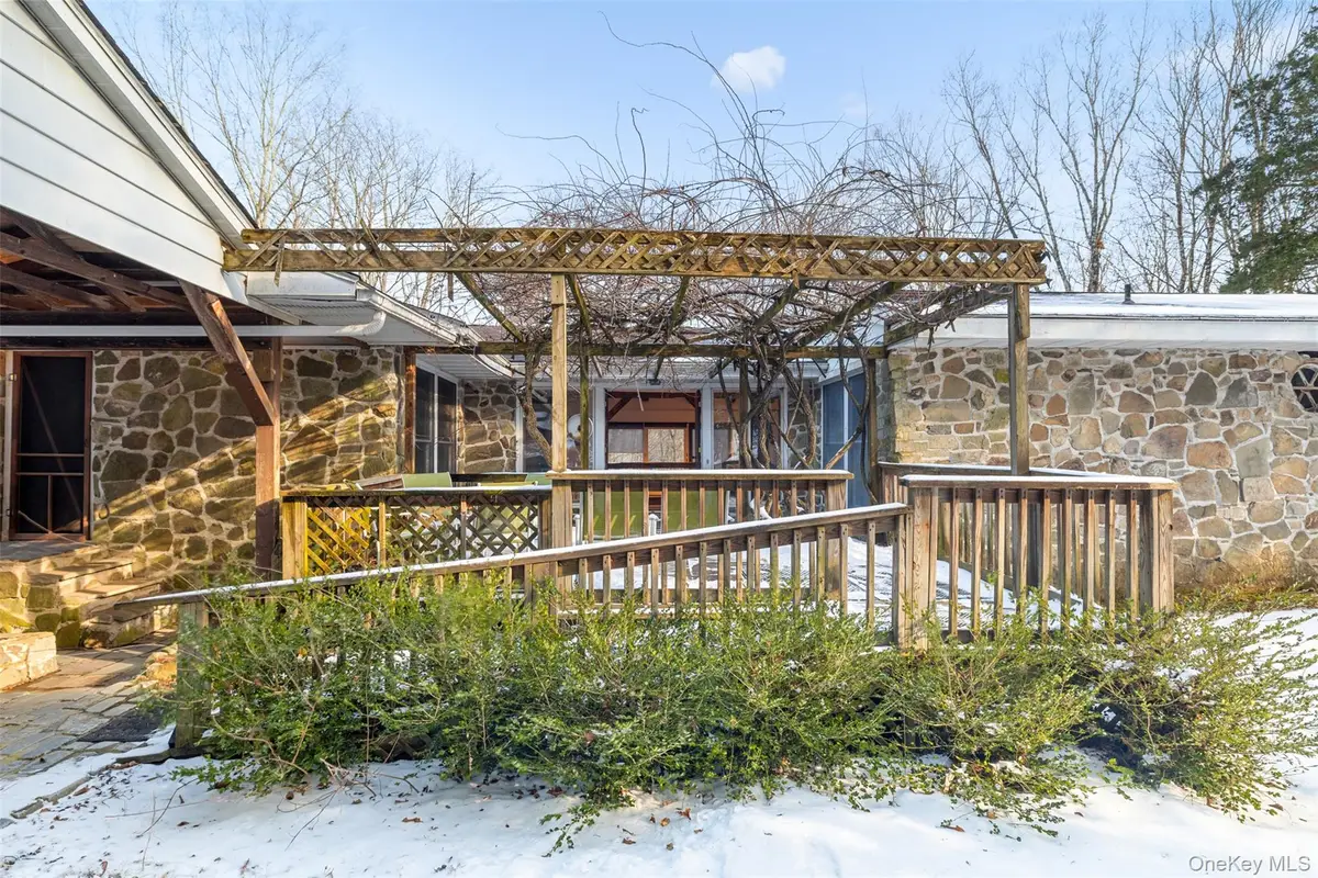 660 N Chodikee Lake Road, Highland, NY 12528 - #1