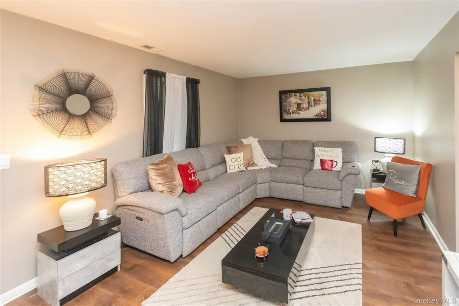 20 Wintergreen Court, Montgomery, NY 12549 - Image #3