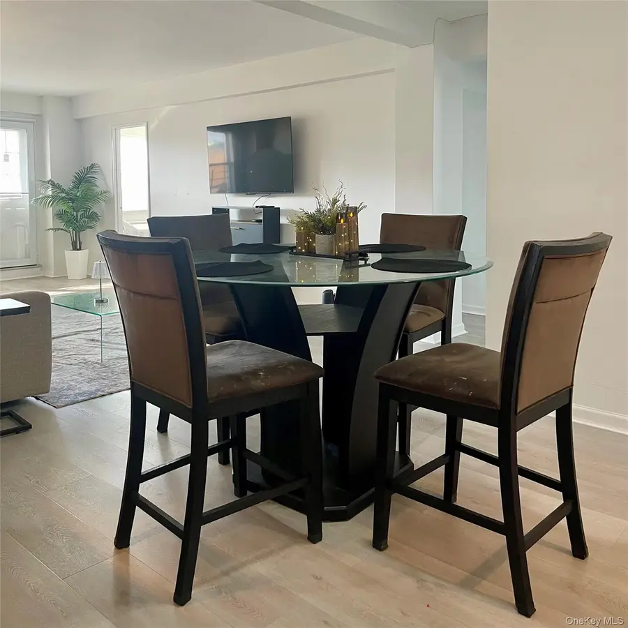 89-15 Parsons Boulevard #10M, Jamaica, NY 11432 - Image #2